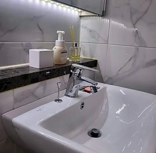 Geumjeong St1 Minute Seoul, Gangnam Transportation Hotel Seúl